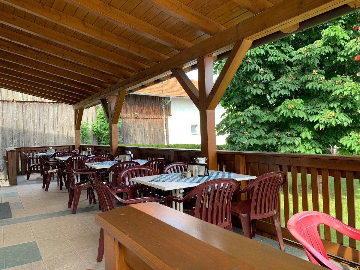Landgasthof Achatz Arrach Exterior foto